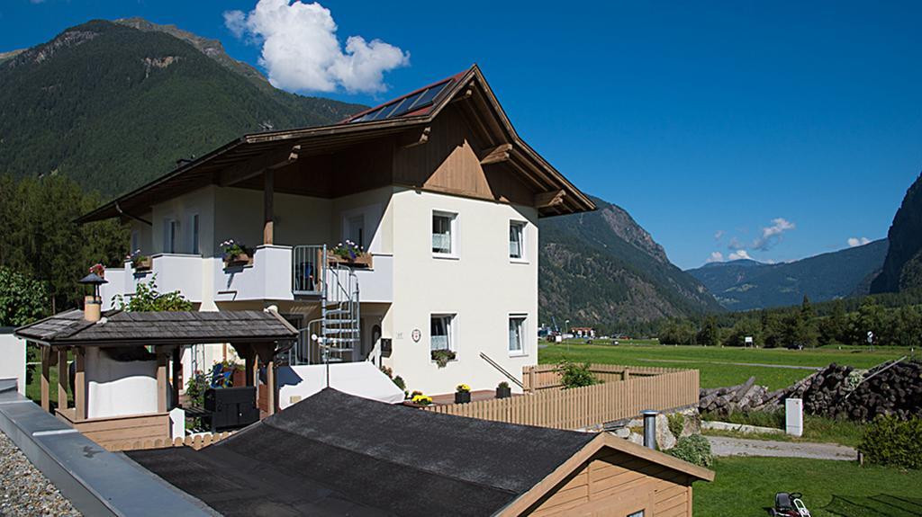 Appartement Frischmann Klaudia Umhausen Esterno foto